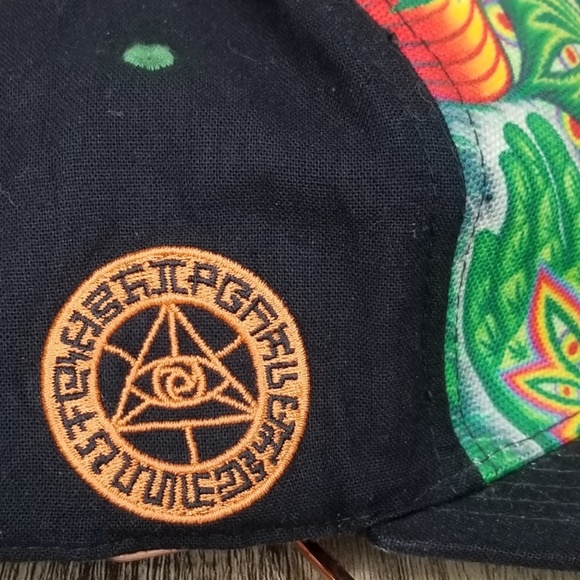 Grassroots Hat Alex Grey Chapel Of Sacred Mirrors - Picture 4 of 8